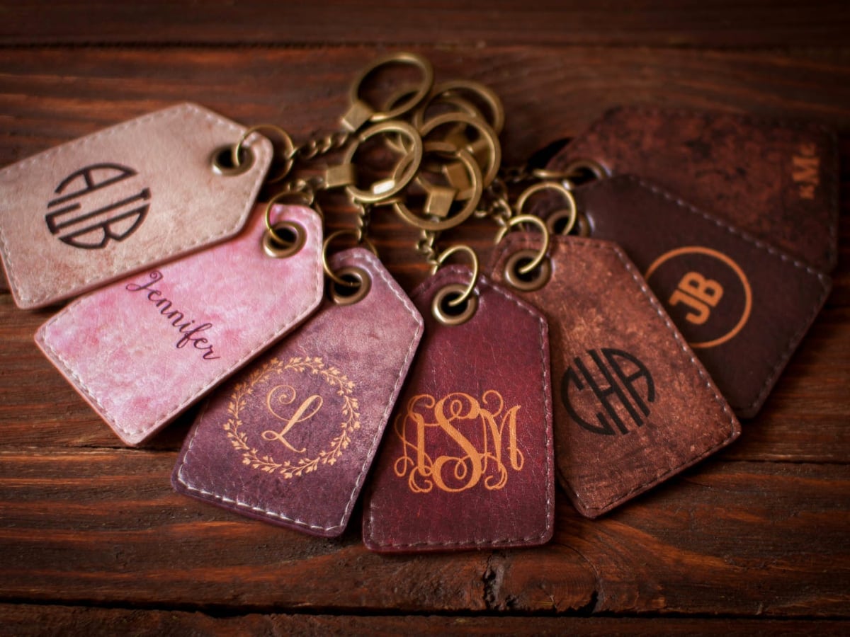 Personalized Leather Luggage Tags.